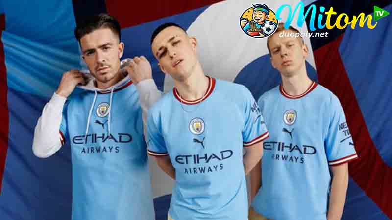 Biểu tượng và trang phục của Manchester City